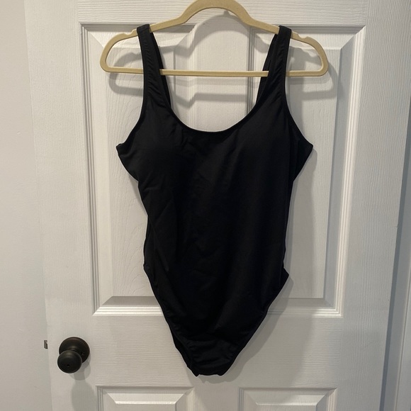 PINK Victoria's Secret Other - NWT Pink Victoria Secret Black Tank Bathing Suit Size XL.